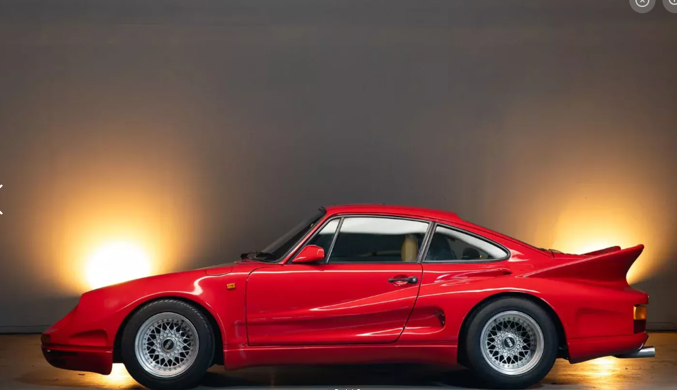 La versión de Koenig del clásico 911 Turbo fue audaz, pero no se puede negar su encanto vintage.