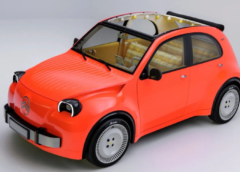 El Citroën 2CV está de vuelta, y sigue siendo un lugar seguro para los huevos.